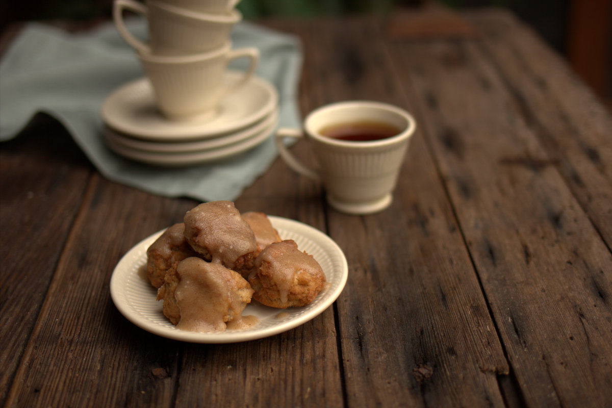 CHAI FRITTERS with GLAZE