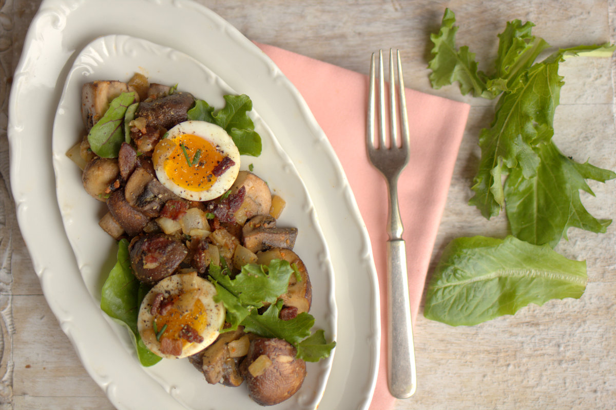 BLT mushrooms with soft boiled eggs and bacon vinaigrette