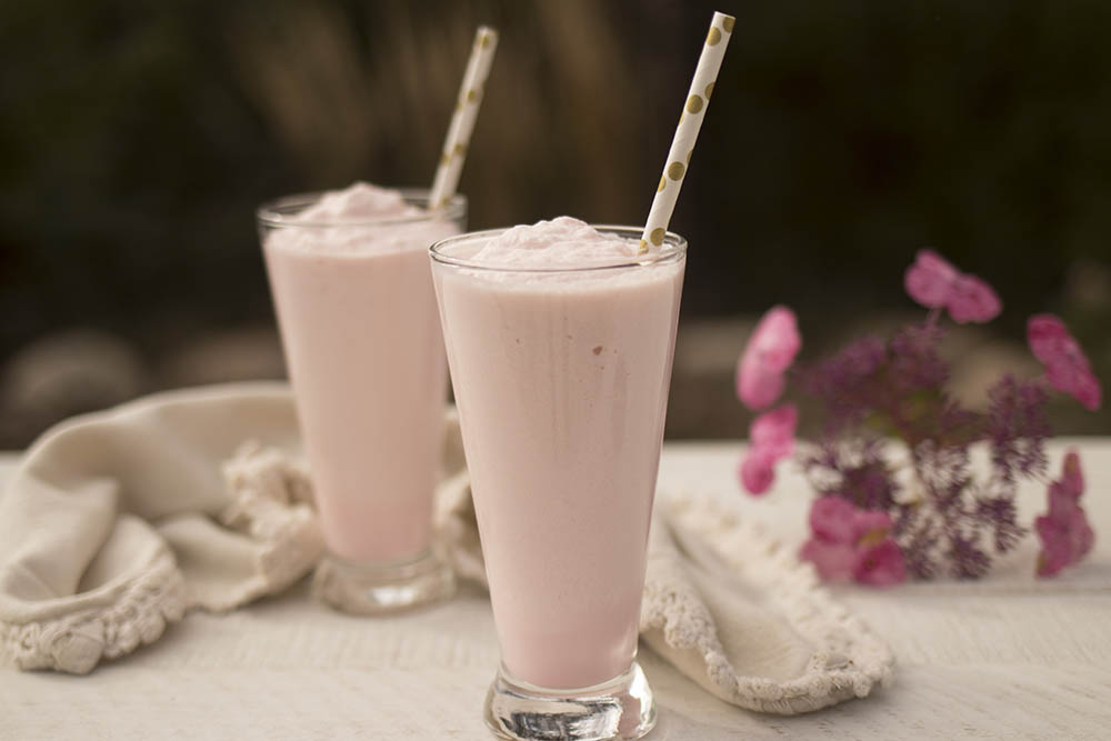 Pink Squirrel Ice Cream and Drink