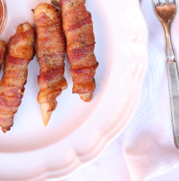 BACON-WRAPPED CHICKEN FINGERS