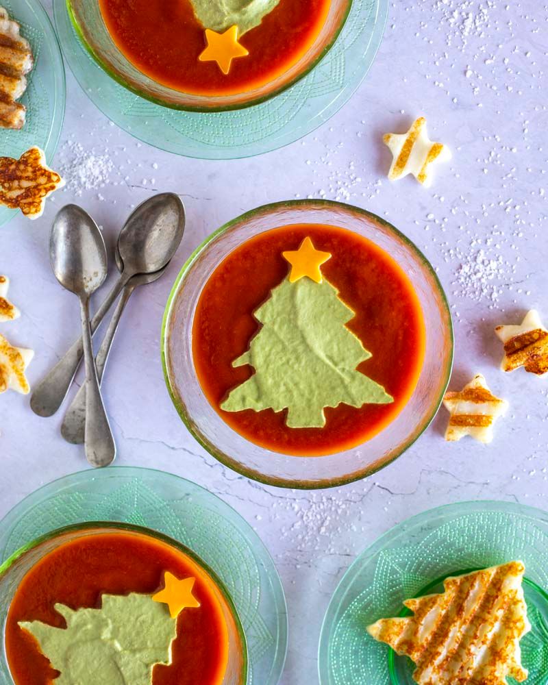 Christmas tomato soup with grilled cheese stars/trees