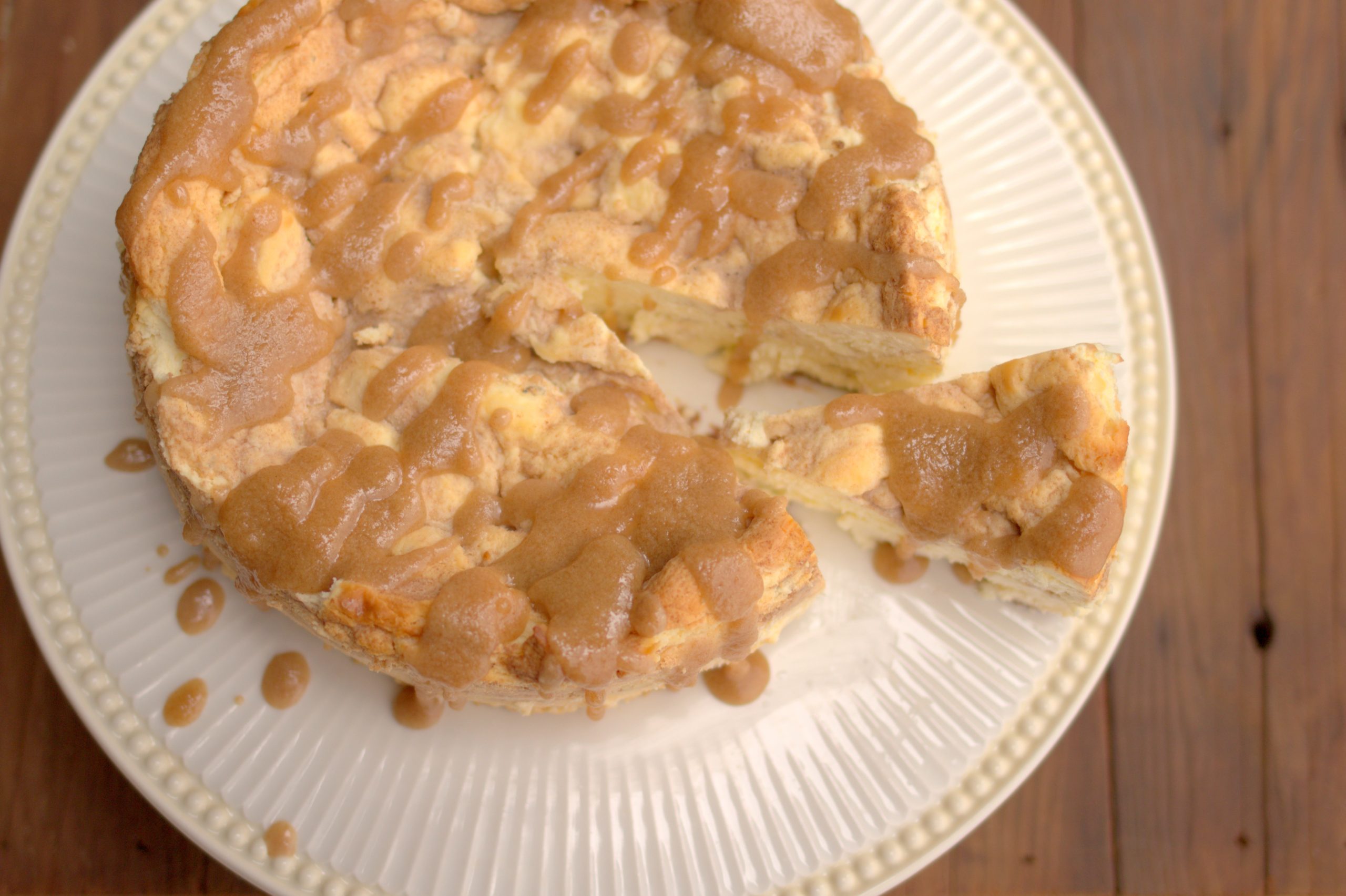 Caramel Apple Crustless Cheesecake